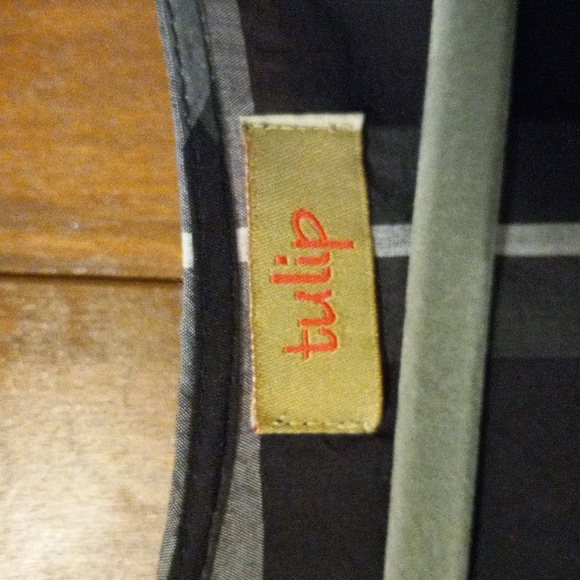 Blouse by Tulip - Picture 2 of 7